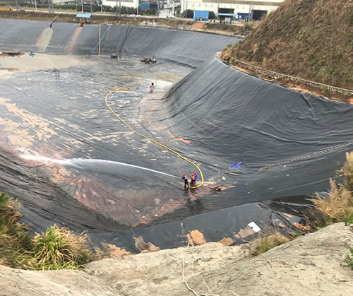 红星废水池清理